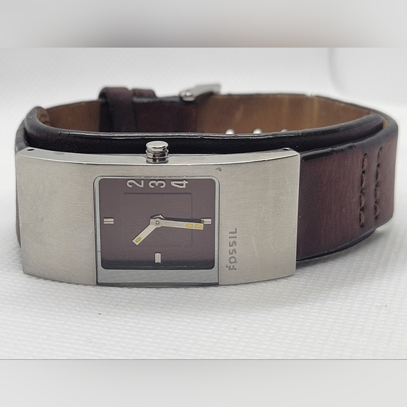 FOSSIL Watch - Picture 6 of 12